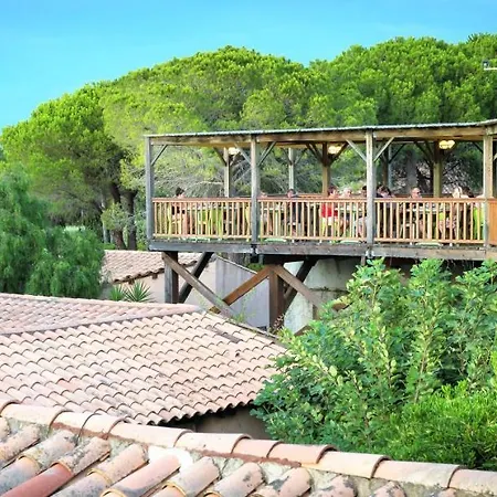 ホリデーパーク Village De - Le Sentier Des Pins